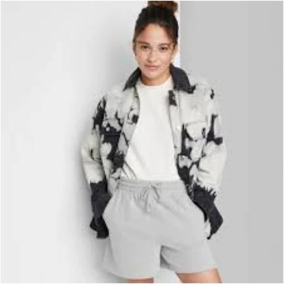 NWT WILD FABLE Washed Tie Dye Jean Jacket Oversized Black Gray Women's S Small - Picture 1 of 11